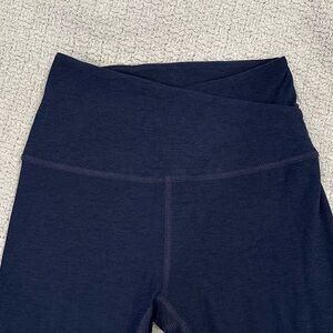 Beyond yoga leggings navy size S